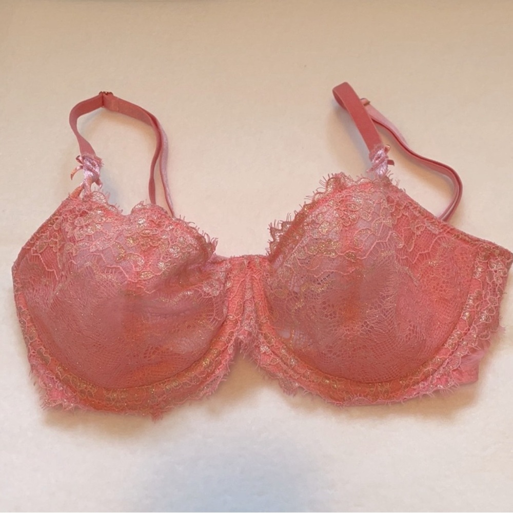 Victoria’s Secret Dream Angels Push Up w/o Padding Bra